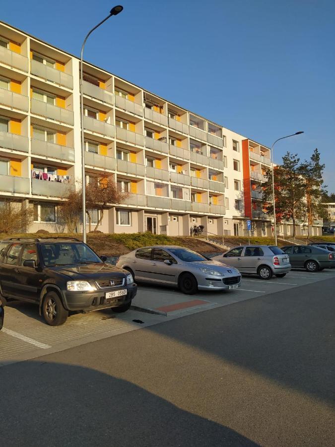 Ferienwohnung Byt Pro Dva Blansko Exterior foto