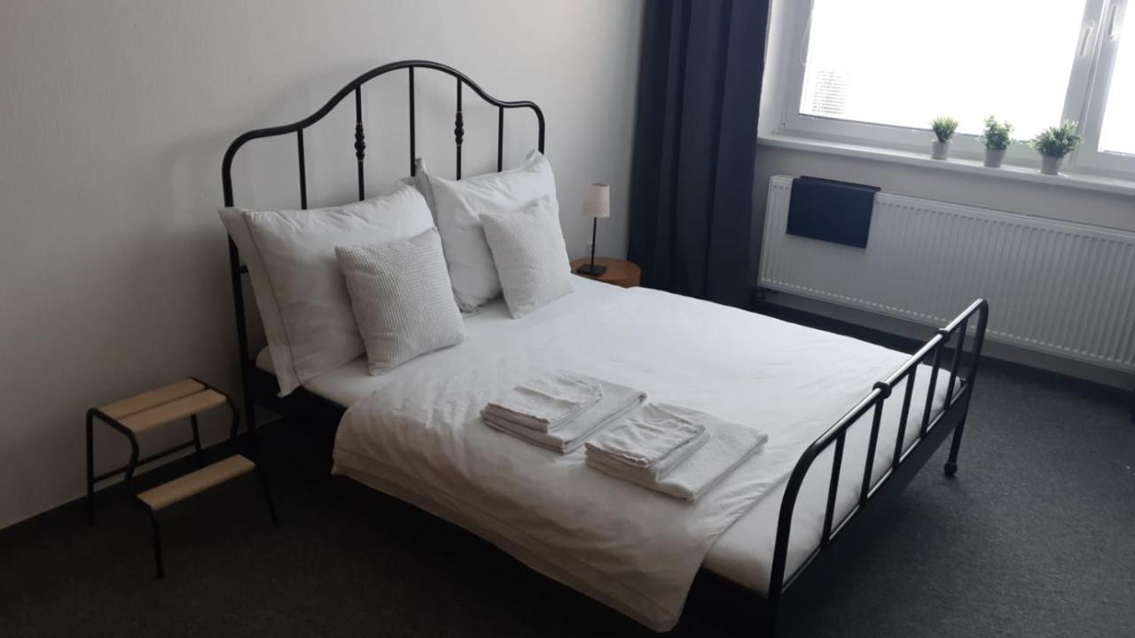 Ferienwohnung Byt Pro Dva Blansko Exterior foto